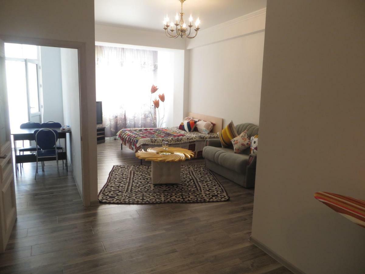 Bishkek House Apartament 外观 照片